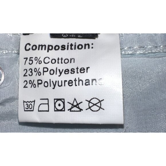 Zaful Womens Denim Shorts W/ Rose Embroidery Frayed Hem Size 4 Light Wash Cotton - Picture 3 of 11